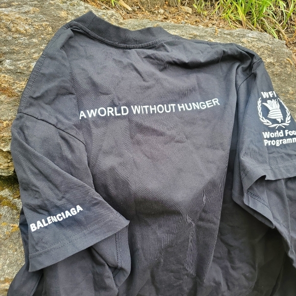 Balenciaga X WFP “World Food Programme” 2 in 1 Double Sleeve Longsleeve Tshirt M - Picture 6 of 7